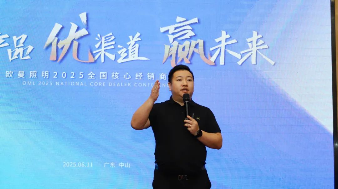冯潇 (3).jpg