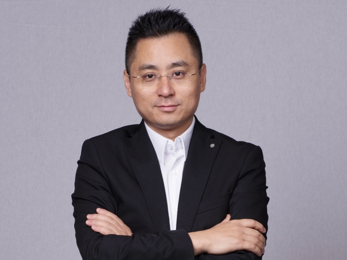 李小平秉承初心笃实力行