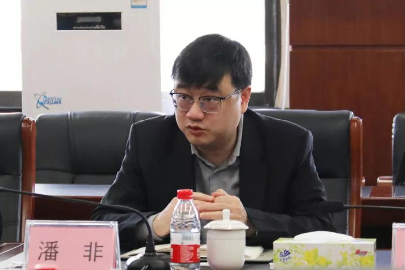 湖北追日电气董事长潘非随后,魏永斌副主任介绍了当地近年的政策优势